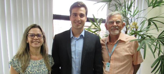 CRA-RS e Jornal do Comércio buscam parceria para levar informação aos Administradores CRA-RS e Jornal do Comércio buscam parceria para levar informação aos Administradores